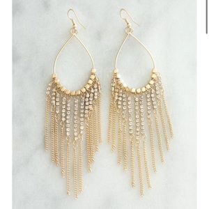 Athena earrings in matte gold